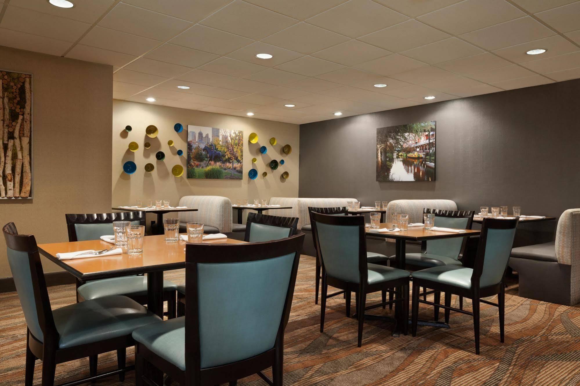 Embassy Suites By Hilton Oklahoma City Will Rogers Airport Esterno foto