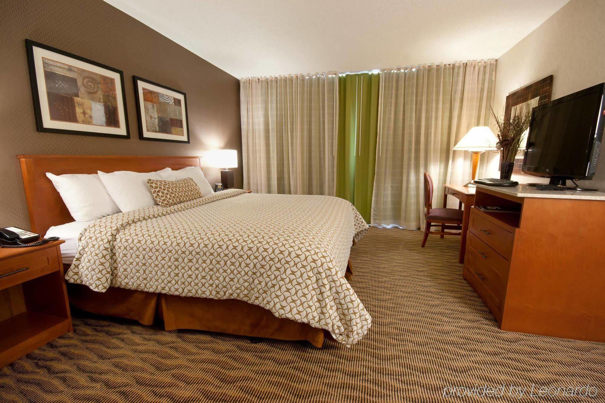 Embassy Suites By Hilton Oklahoma City Will Rogers Airport Esterno foto